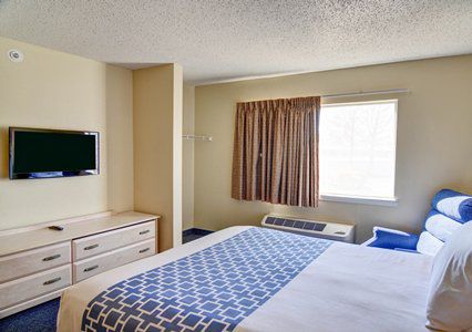 Hotel Suburban