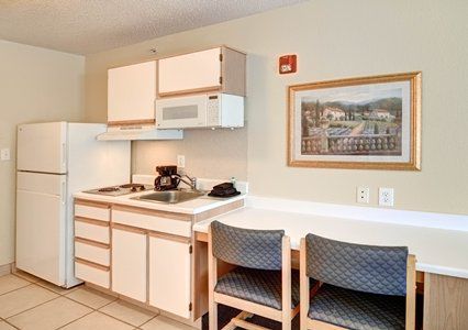 Suburban Hotel Lewisville