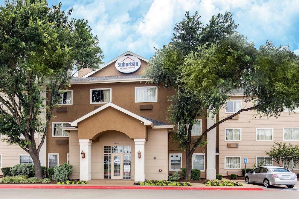 Suburban Lewisville